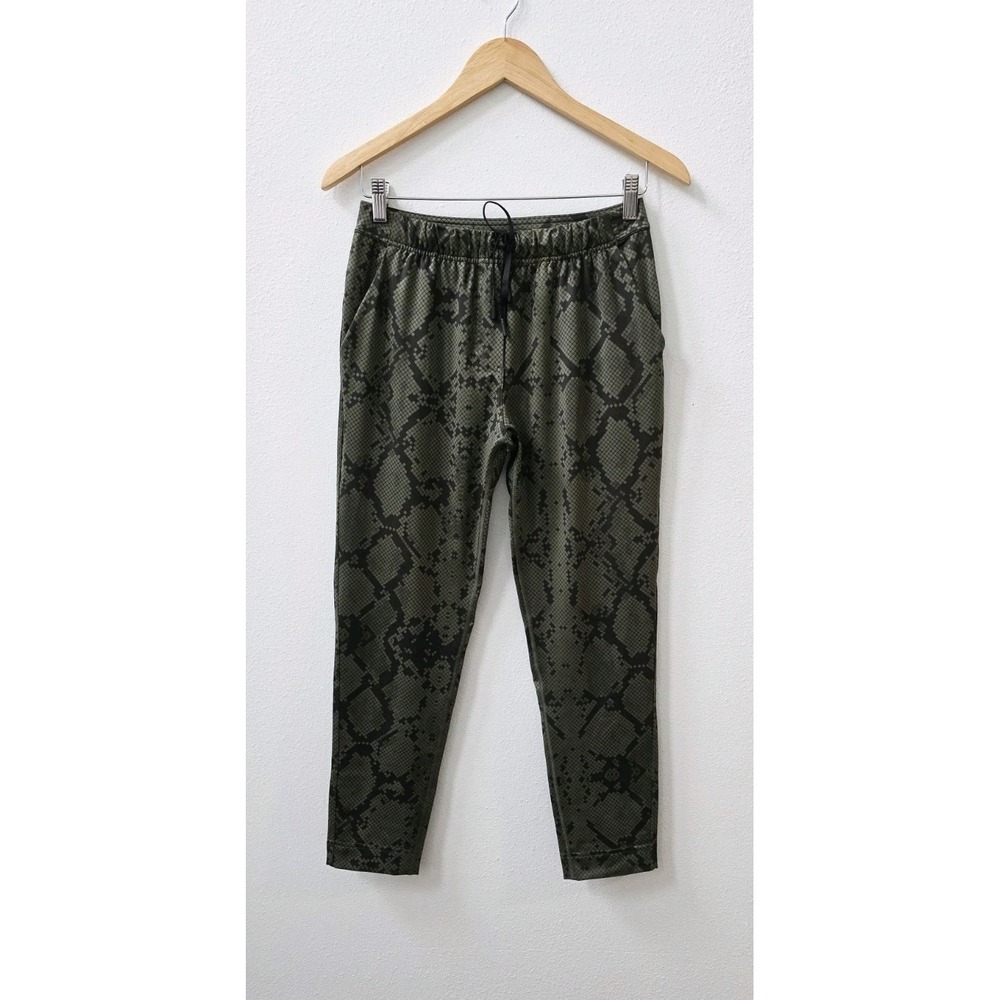 Lululemon Jet Crop Slim Pants 25" Women's Size 4 Ziggy Snake Fatigue Green Gator